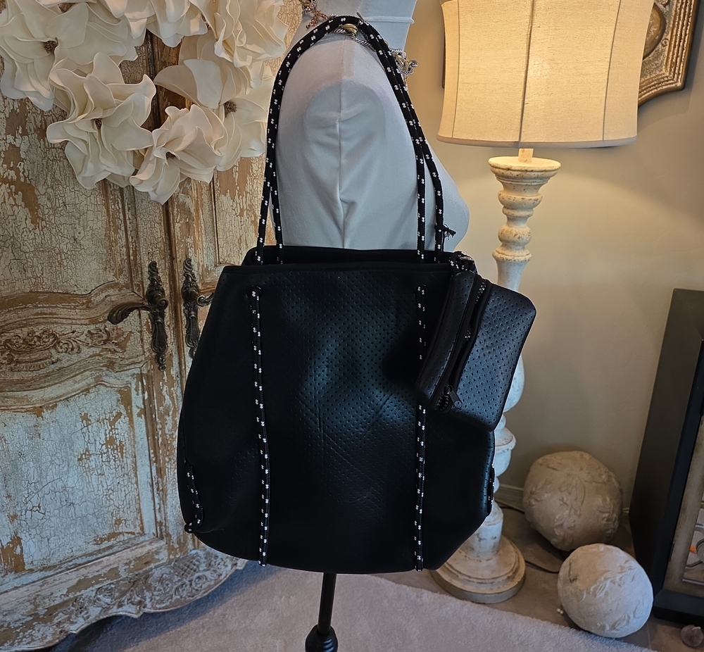 Everyday Black Tote with Detachable Pouch